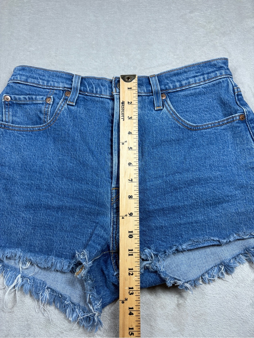 Levi’s Women’s 501 High Rise Cotton Blend Button Fly Blue Jean Denim Shorts 29 - Picture 12 of 16